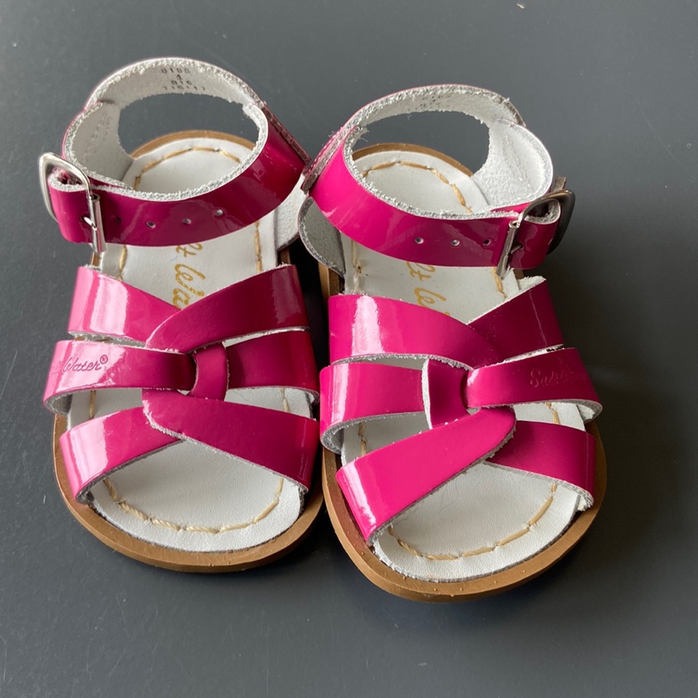 Saltwater Sandals by Hoy pink leather sandals, size 4